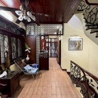 Cần bán gấp siêu phẩm phân lô Trần Quốc Hoàn 55m2, 5T, lô góc 3 mặt thoáng, ô tô tránh