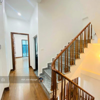 Bán Gấp Nhà Khu Phân Lô Dịch Vụ Dương Nội Hà Đông - 50M2 Full Nội Thất Vỉa Hè Kinh Doanh Chỉ 13.5Tỷ