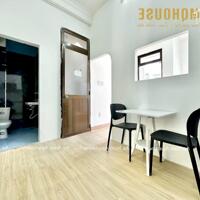 Phòng rộng 40m2 máy giặt riêng, ban công lớn Bình Thạnh Gần Chợ Bà Chiểu, Học Viện Cán Bộ