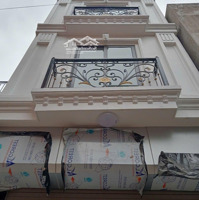 Bán Nhà Vĩnh Ninh, Vĩnh Quỳnhdiện Tích50M2X5T, Giá Bán 4,2 Tỷ, Liên Hệ: 0368863081