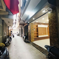 Bán Nhà Nguyễn Phúc Lai Đống Đa -Diện Tích45 M - Khu Phân Lô - Oto Vào Nhà Vị Trí Siêu Đẹp Sổ Vuông Đẹp