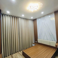 Bán Nhà Nguyễn Phúc Lai Đống Đa -Diện Tích45 M - Khu Phân Lô - Oto Vào Nhà Vị Trí Siêu Đẹp Sổ Vuông Đẹp