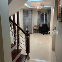 Cho Thuê Nhà Trần Cung, Hoàng Quốc Việt. Đường Oto Ra Vào. Đủ Nội Thất. Phù Hợp Ở Hộ Gia Đình.