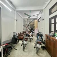 Bán nhà Hòa Bình 7 Sổ Chung- Lô góc - ngõ thông -  nhà khung cột chắc chắn - tiện ích khu vực đầy đủ.