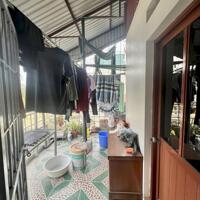 Bán nhà Hòa Bình 7 Sổ Chung- Lô góc - ngõ thông -  nhà khung cột chắc chắn - tiện ích khu vực đầy đủ.