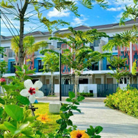 Bán Nhà Phố Suncasa Central Vĩnh Tân - Tân Uyên
1 Trệt 2 Lầu Bàn Giao Thôdiện Tích100M2 View Công Viên