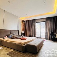 Hoa Hậu Chân Dài Ngọc Thụy- Lô Góc- Kinh Doanh- 5 Tầng Thang Máy- Dân Xây Kiên Cố- Full Công Năng.