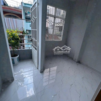 Bán Hẻm 1/ Thẳng Hà Tôn Quyền P4 (Cách Mặt Tiền ~30M). Liên Hệ: 0903070684