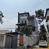 Bán Nhà Phố Hiện Đại 1 Trêtu 3 Lầu Mặt Tiền Dx001 Phường Phú Mỹ Gần Khu Hiệp Thành . Liên Hệ: 0918407099