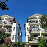 Bán Bt 210M2 Căn Góc View Hồ Giá Cực Kỳ Hợp Lý Tại Kđt Vinhomes Thăng Long