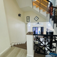 Bán Nhà Đẹphẽm Xe Hơi_ P.5_Q.8 Xe Hơi Quay Đầu