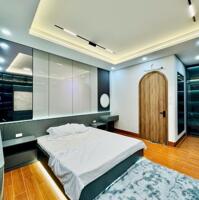 Bán Nhà Mặt Tiền Kinh Doanh Có Thang Máy Đường Phạm Huy Thông, Phường 06, Quận Gò vấp, Hồ chí Minh