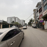 Bán 180M Mặt Tiền 12M Tại Phố Trịnh Văn Bô .Dg Trước Nhà 70M Giá Bán 300 Triệu/M2 Lh E Nga Để Biết T