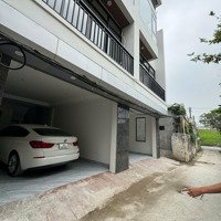 Nhà Phố Bát Khối Lô Góc, Thang Máy Ô Tô Vào Nhà, ( Cách 1 Nhà Ra Mặt Đê)