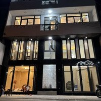 Mặt Tiền Kinh Doanh Ngang 10M Chỉ 12 Tỷ. Hiếm Có Khó Tìm !!!