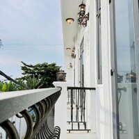 Nhà lầu xây mới 3 phòng ngủ, hẻm 65 đường Lê Hồng Phong