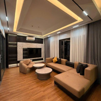 Bán Tòa Apartment 9 Tầng Trịnh Công Sơn 23 Phòng Thu 200 Triệu/Tháng Full Nội Thất Tây Hồ