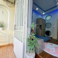  CĂN HỘ 2PN BAN CÔNG FULL NT QUẬN 10