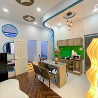  CĂN HỘ 2PN BAN CÔNG FULL NT QUẬN 10