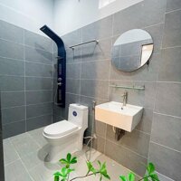  CĂN HỘ 2PN BAN CÔNG FULL NT QUẬN 10
