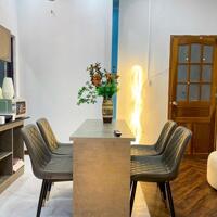  CĂN HỘ 2PN BAN CÔNG FULL NT QUẬN 10