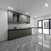 Bán Nhà Cổ Linh -Diện Tích 31M _ 6 Tầng Mới Đẹp Về Ở Luôn. Cách Mặt Đường Cổ Linh Chỉ Gần 100M.