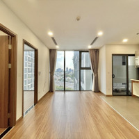 Bán Căn Hộ 2 Phòng Ngủ, View Pháo Hoa, Hồ Bơi. Sổ Hồng. Giá Bán 4.25 Tỷ. Liên Hệ: 0888887998