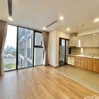 Bán Căn Hộ 2 Phòng Ngủ, View Pháo Hoa, Hồ Bơi. Sổ Hồng. Giá Bán 4.25 Tỷ. Liên Hệ: 0888887998