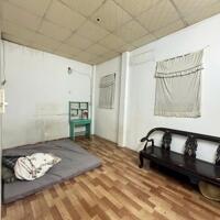 Nhà mặt tiền kinh doanh Lê Quang Sung quận 6, 70m2, 2 tầng, hiếm chỉ 6.5 tỷ