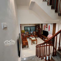 [Hiếm] Nhà Phân Lô Ô Bàn Cờ Ngõ 151 Đức Cảnh Vị Trí Đẹp Diện Tích 45M2 ,5 Tầng ,Giá Tốt