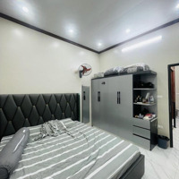 Bán Nhà Mặt Phố Vip Kinh Doanh Đỉnh Cổng Trường Tiểu Học Đoàn Kết