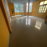 Cho Thuê Nhà Mặt Phố Đỗ Quang, Kđt Trung Hoà Nhân Chính 100M2,5T Lô Góc Giá 55 Triệu/Th