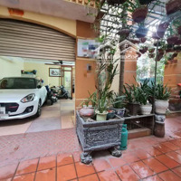 Bán Biệt Thự Đống Đa-4 Mặt Thoáng- Ngõ Ô Tô Tránh- Diện Tích: 200M2-60 Tỷ. 0888114667