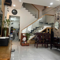 Chị Chủ. Nhà Mặt Tiền Dqh . P6. Kinh Doanh Buôn Bán. Nhà 1 Trệt 2 Lầu. Sân Thượng.diện Tích4 X 13