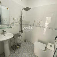 Phòng Trọ Cao Cấp Ban Công Sân Vườn Bình Thạnh