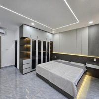 Nhà Phố Hiện Đại - Full Nội Thất Cao Cấp - Giá Siêu Ưu Đãi Cho Nhà Đầu Tư