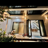 Cần Bán Nhà Mặt Tiền Kinh Doanh Nguyển Hửu Tiến : Diện Tích 160M2 Xây 4 Tầngdiện Tíchsàn 450M2