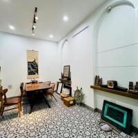 CẦN BÁN NHÀ TRƯƠNG CÔNG GIAI CẦU GIẤY 40m2, 4 TẦNG MẶT TIỀN 6,9m GIÁ  8.8 TỶ