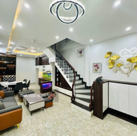 Bán Nhà Đống Đa Oto Nhỏ Vào Nhà, 41M Gần Trường Học, Bv, Dân Trí Cao Trung Tâm Đi Các Ngả, Yên Tinh