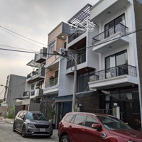 Bán Ngôi Nhà Tâm Huyết Tặng Nội Thấy Cao Cấp Gần 1 Tỷ- Giá Bán 7,2 Tỷ Tại Bưng Ông Thoàn-Phú Hữu-Quận 9