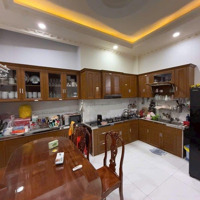 Bán Nhà Lý Phục Man , Q7
Nhà 4 T 5M *13M, Chỉ 11.5 Tỷ