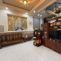 Bán Nhà Lý Phục Man , Q7
Nhà 4 T 5M *13M, Chỉ 11.5 Tỷ