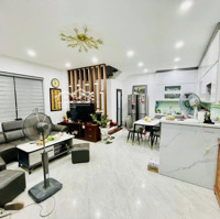 Gia Đình Bán Nhà Riêng Phố Nguyễn Ngọc Nại, Diện Tích 70M, Ô Tô Vào Nhà, Sổ Nở Hậu Giá Nhỉnh 12 Tỷ