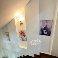 Bán Nhà Đình Thôn 60M2 - Gần Phố - Sát Ô Tô - Khu Vip Ít Nhà Bán - 12.5 Tỷ