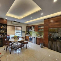 Bán Nhà Phân Lô Vỉa Hè Rộng Ô Tô Tránh Sát Phố Hoàng Quốc Việt Kinh Doan- Giá Bán 14 Tỷ Hơn