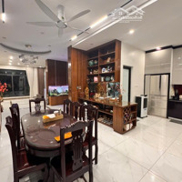 Bán Nhà Phố Láng Hạ, 148M2, Mặt Tiền Rộng, 2 Mặt Ngõ Ô Tô Tránh, Kinh Doanh, Giá Chỉ 35 Tỷ