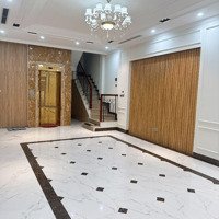Siêu Phẩm Phân Lô Hoàng Quốc Việt Nhà Mới 6 Tầng Ô Tô Tránh Vỉa Hè Ngõ Thông 50M