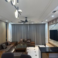 Siêu Phẩm Phân Lô Hoàng Quốc Việt Nhà Mới 6 Tầng Ô Tô Tránh Vỉa Hè Ngõ Thông 50M