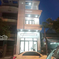 Bán Nhà Mặt Phố Tại Nguyễn Phan Vinh, 12,5 Tỷ, 102M2, Giá Ưu Đãi