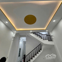 Bán Nhà 80M2, Ngõ Rộng, Cách Phố Chỉ 70M, Gần Bến Xe Yên Nghĩa